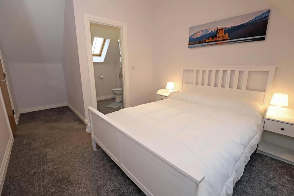 Royal Hillsborough Village Luxury Townhouse ภายนอก รูปภาพ